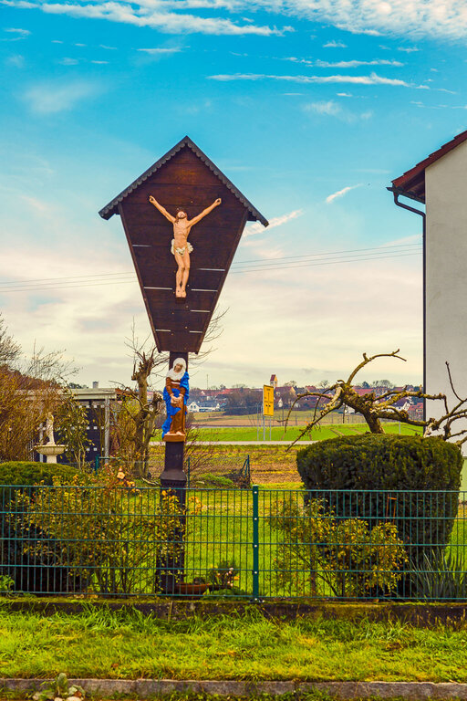 Image: 22_JA14443 Kreuz Maurer.jpg